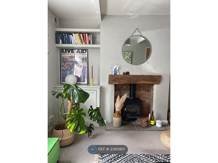 2 Bedroom Terraced House To Rent In York Street, Cheltenham, GL52