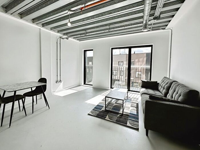 1 Bedroom Flat To Rent In Aire Lofts, Happy Walk, Leeds, LS9