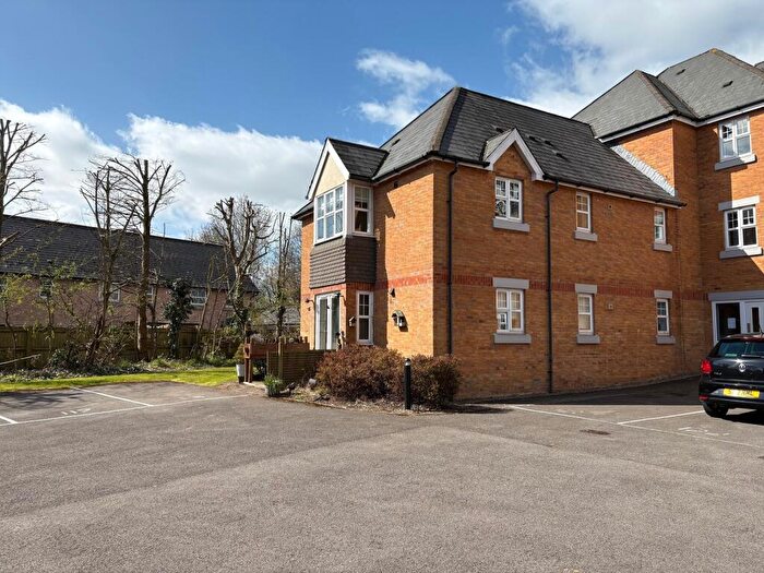 2 Bedroom Flat To Rent In Heol Tre Forys, Penarth, The Vale Of Glamorgan., CF64