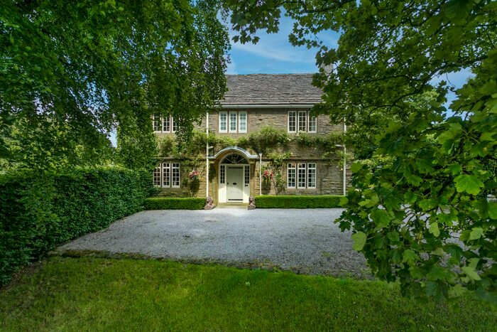 5 Bedroom Detached House For Sale In Macclesfield Road, Kettleshulme, High Peak, Derbyshire, SK23