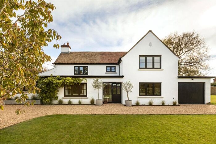 4 Bedroom Detached House For Sale In Bicester Road, Oakley, Buckinghamshire, HP18
