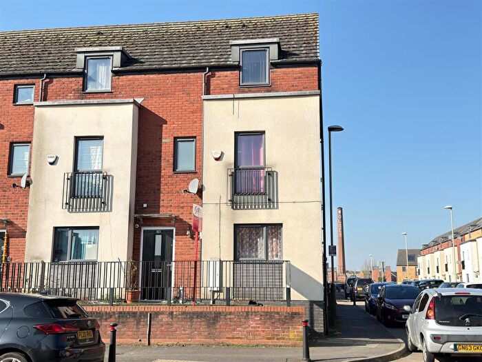 5 Bedroom End Of Terrace House For Sale In Ross Walk, Belgrave, Leicester, LE4