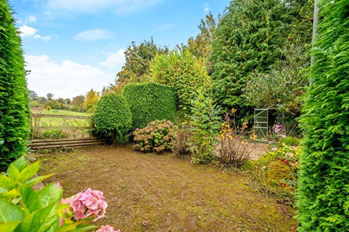 3 Bedroom Cottage For Sale In The Poplars, Upper Wardington., OX17