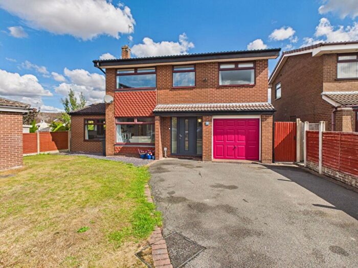 4 Bedroom Detached House For Sale In Hurlestone Close, Mickle Trafford, CH2