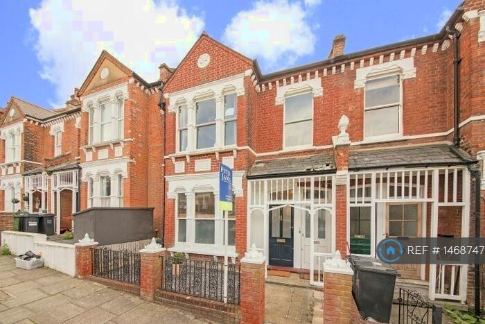 2 Bedroom Flat To Rent In Chalsey Road, London, SE4