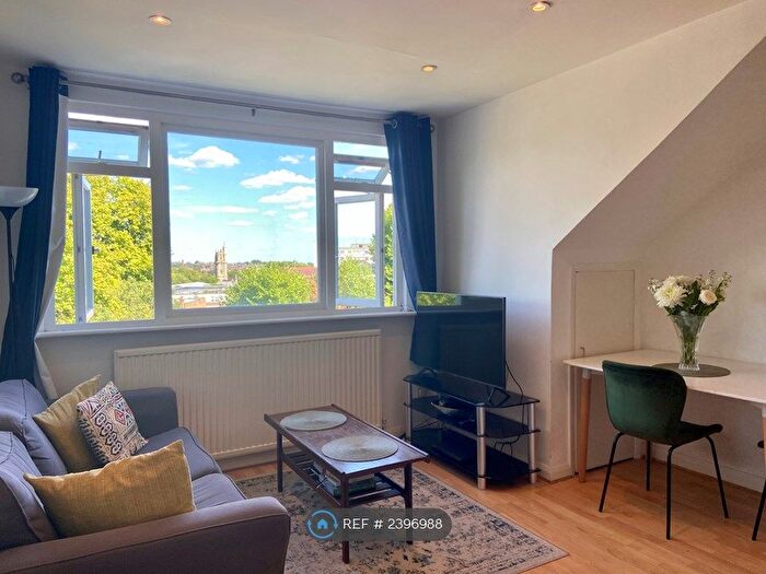1 Bedroom Flat To Rent In Parkhill Road, London, NW3
