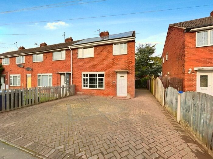 3 Bedroom Semi-Detached House To Rent In Dr Anderson Avenue, Stainforth, Doncaster, South Yorkshire, DN7