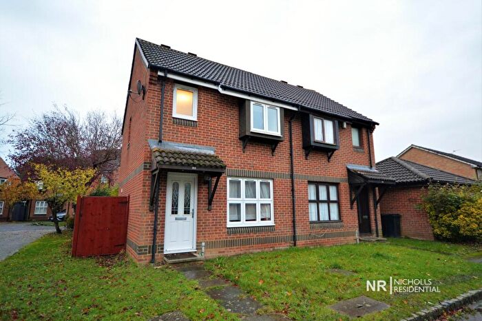 3 Bedroom Semi Detached House To Rent In Jasmin Road, West Ewell, Surrey., KT19
