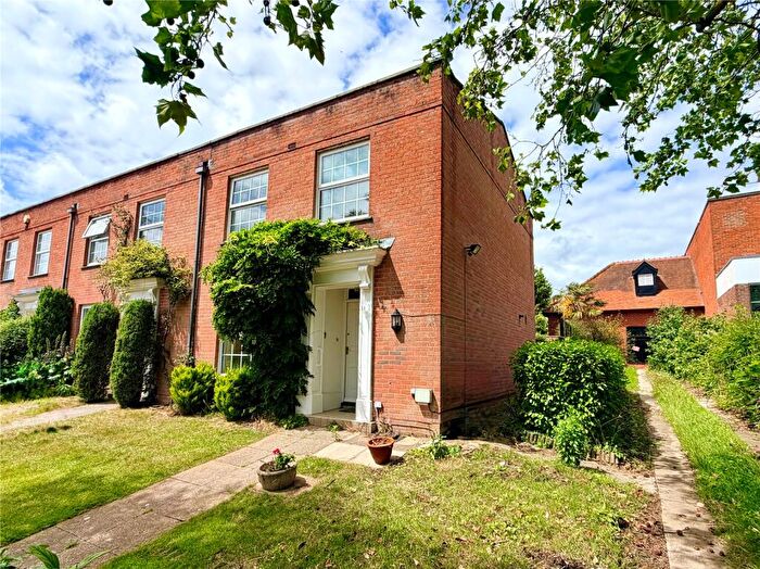 3 Bedroom End Of Terrace House For Sale In Wykeham Place, Lymington, Hampshire, SO41