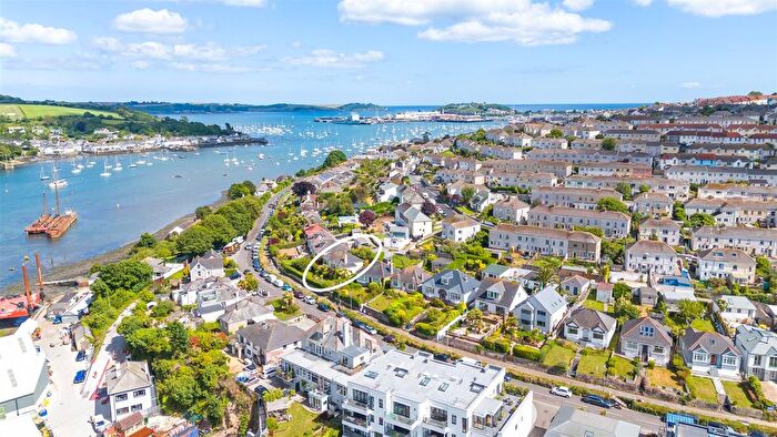 3 Bedroom Detached Bungalow For Sale In North Parade, Falmouth, TR11