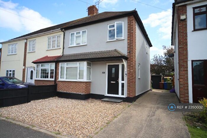 3 Bedroom Semi-Detached House To Rent In Valmar Avenue, Stanford-Le-Hope, SS17