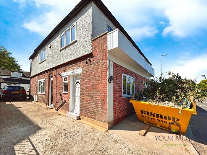 3 Bedroom Flat To Rent In College Road, Abbots Langley, Hertfordshire, WD5