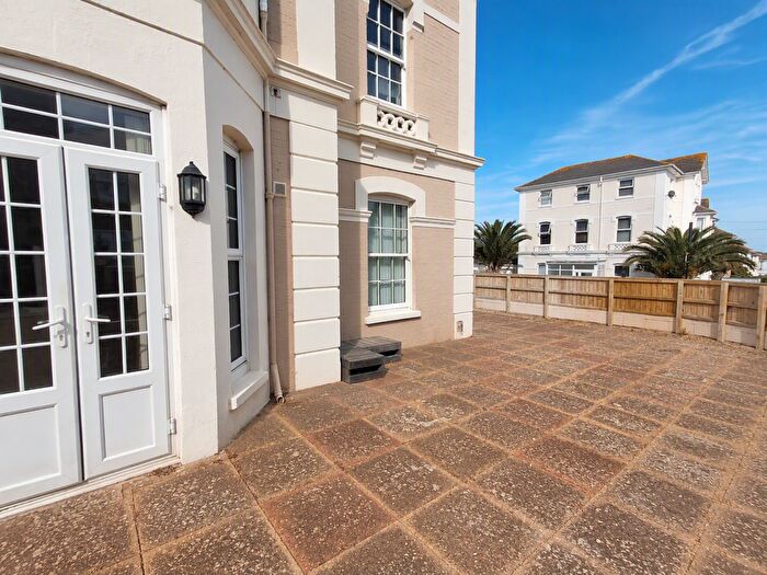 2 Bedroom Apartment To Rent In Wilton Park Road, Shanklin, PO37