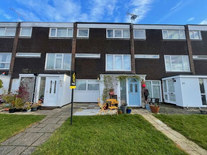 Studio To Rent In Egg Hall, Epping, CM16