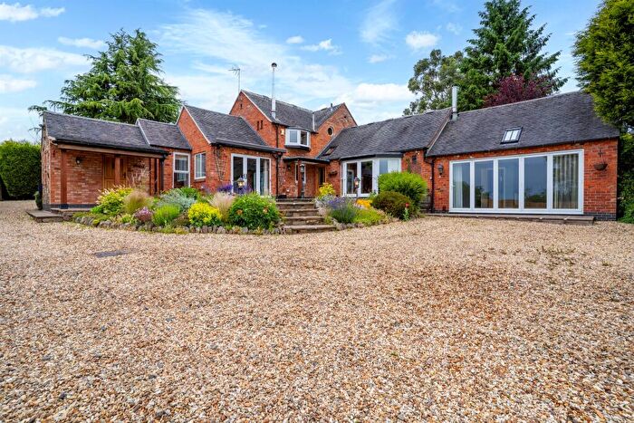 4 Bedroom Character Property For Sale In Meadow Lane, Stanton Under Bardon, Markfield, LE67