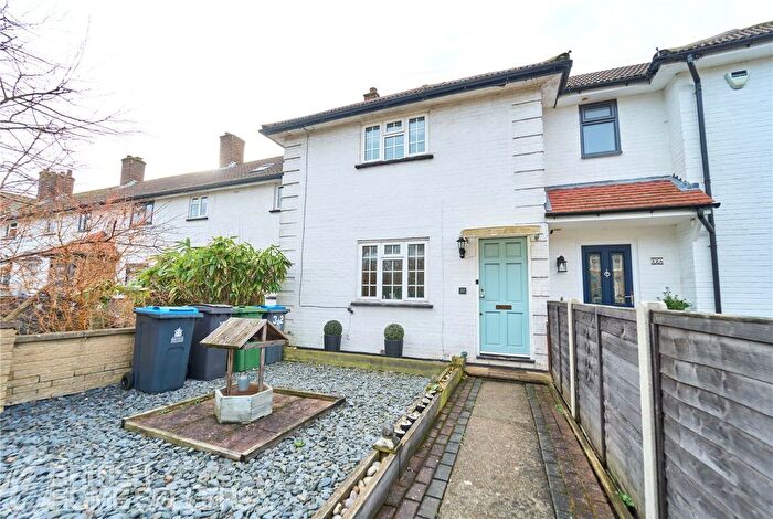 3 Bedroom Terraced House For Sale In Lower Marsh Lane, Kingston Upon Thames, KT1