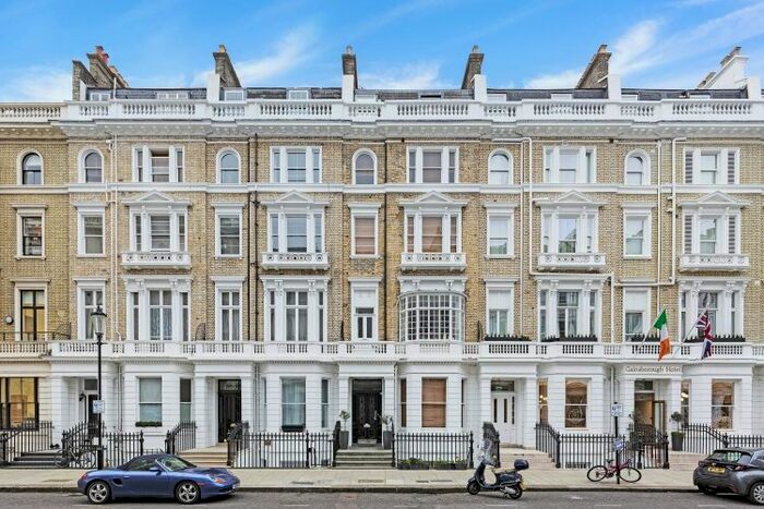 1 Bedroom Flat To Rent In Queensberry Place, London, SW7