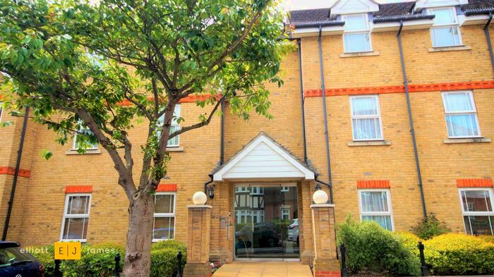 2 Bedroom Penthouse To Rent In Collins Court, Lower Park Road, Loughton, IG10