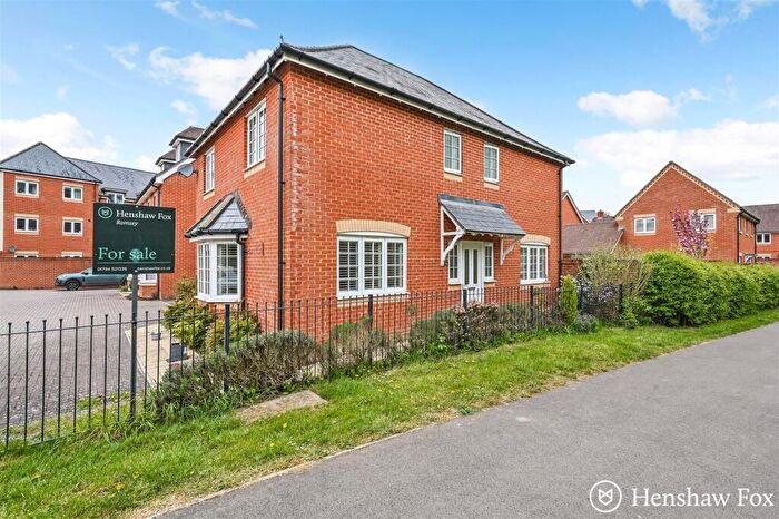 4 Bedroom Detached House For Sale In Freemantle Road, Romsey, Hampshire, SO51