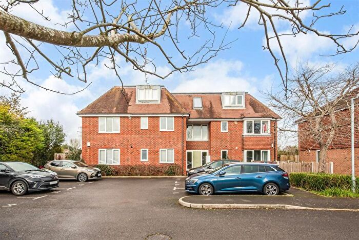 2 Bedroom Apartment For Sale In Rockall Way, Bosham, PO18
