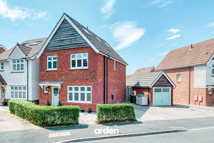 4 Bedroom Detached House For Sale In Turntable Avenue, Bromsgrove, B60