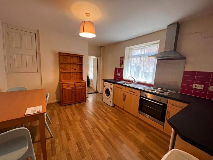 3 Bedroom House To Rent In Ordnance Road, SO15