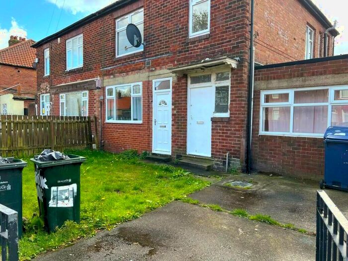 2 Bedroom Apartment To Rent In Brookside Crescent, Blakelaw, Newcastle, NE5