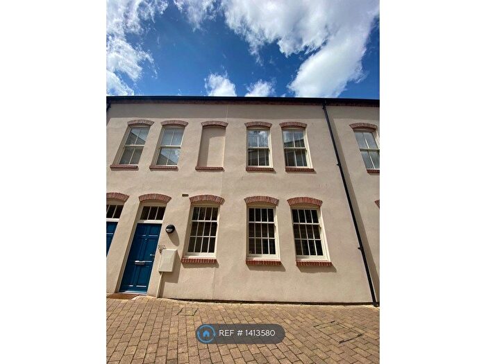 2 Bedroom Flat To Rent In Princes Drive, Worcester, WR1