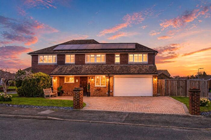 5 Bedroom Detached House For Sale In Wilson Grove, Uckfield, TN22