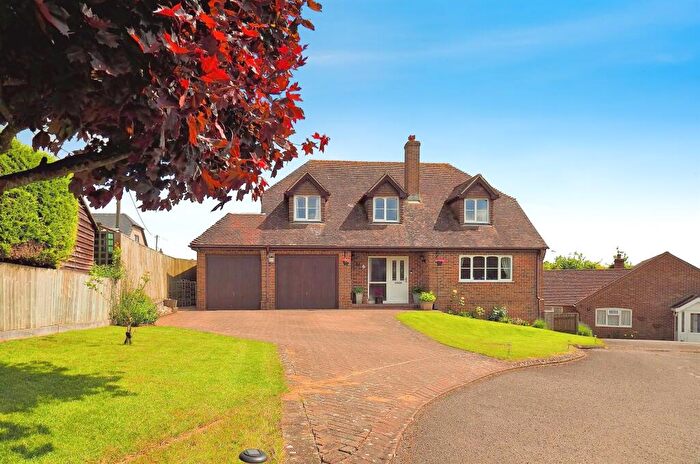 3 Bedroom Detached House For Sale In Glenfield Close, Winterslow, Salisbury, SP5