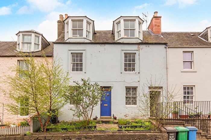 3 Bedroom Terraced House For Sale In High Street, Newburgh, Cupar, KY14