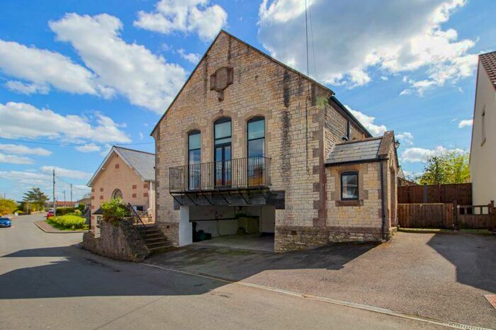 3 Bedroom Maisonette To Rent In The Old Chapel, The Mead, Farmborough, BA2