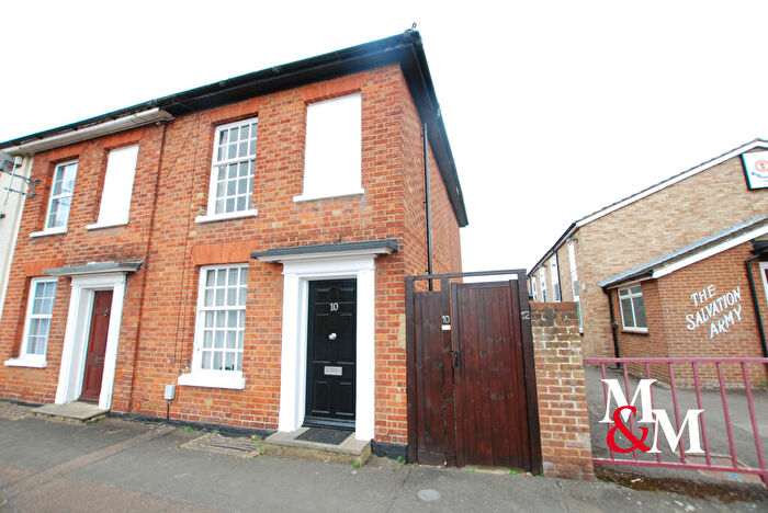 2 Bedroom End Of Terrace House To Rent In Lammas Walk, LU7