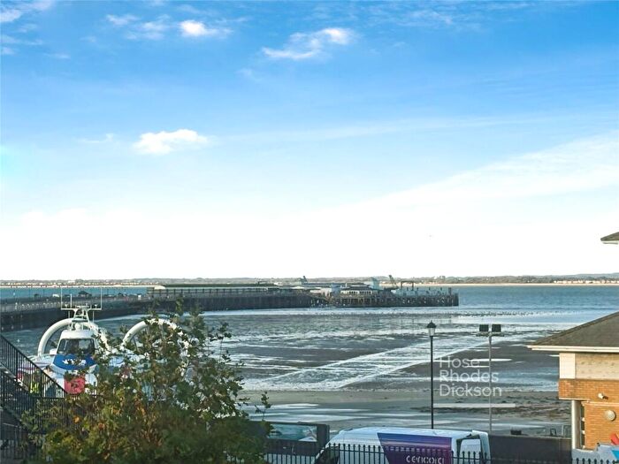 3 Bedroom Apartment For Sale In Esplanade, Ryde, Isle Of Wight, PO33