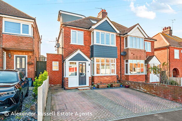 4 Bedroom Semi Detached House For Sale In Nash Court Road, Margate, CT9