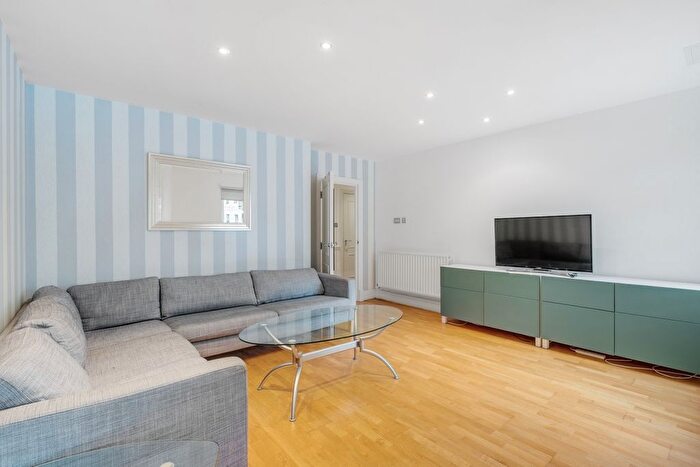 3 Bedroom Flat To Rent In Beckford Close, Warwick Road, London, W14