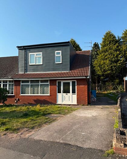 3 Bedroom Semi-Detached House To Rent In Taunton Road, Chadderton, OL9