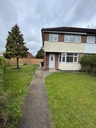 3 Bedroom Property To Rent In Howkins Road, Rugby, CV21