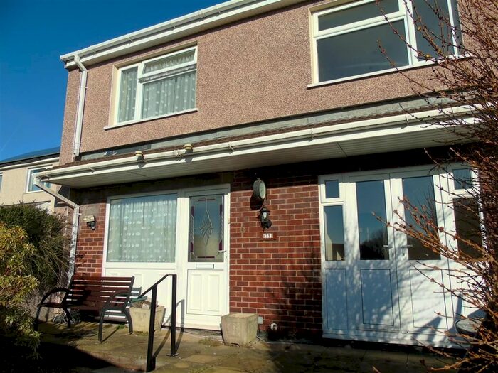 3 Bedroom Property To Rent In Cedar Walk, Upper Cwmbran, Cwmbran, NP44