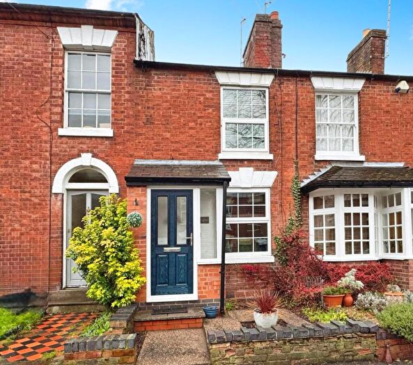 2 Bedroom Terraced House For Sale In Broad Street, Warwick, CV34