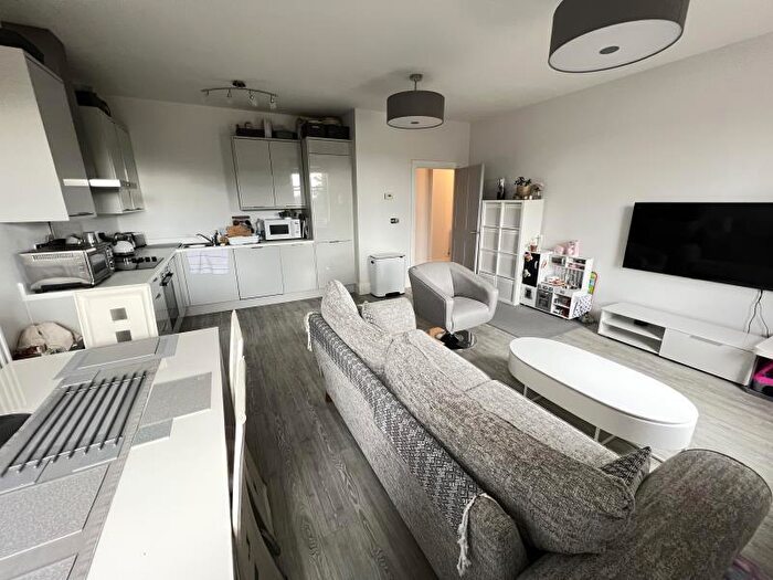 2 Bedroom Apartment To Rent In The Grange, Gwendolyn Drive, Coventry, CV3