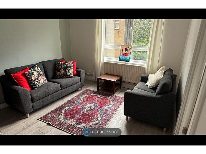 3 Bedroom Flat To Rent In Westfield House, London, SE16