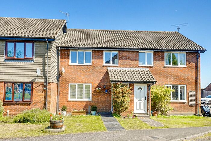 3 Bedroom Terraced House For Sale In Church Hill, Cheddington, Leighton Buzzard, LU7