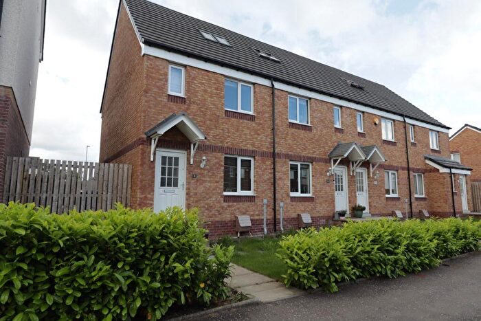 3 Bedroom Terraced House To Rent In National Drive, Glasgow, G43