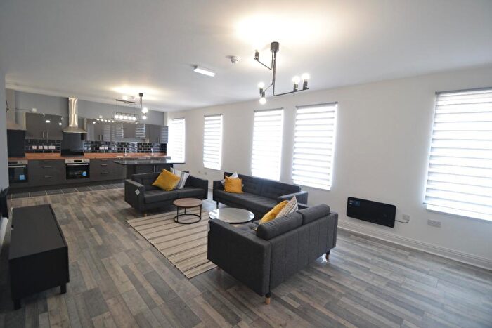 5 Bedroom Flat To Rent In Beaconsfield Street, Radford, Nottingham, NG7