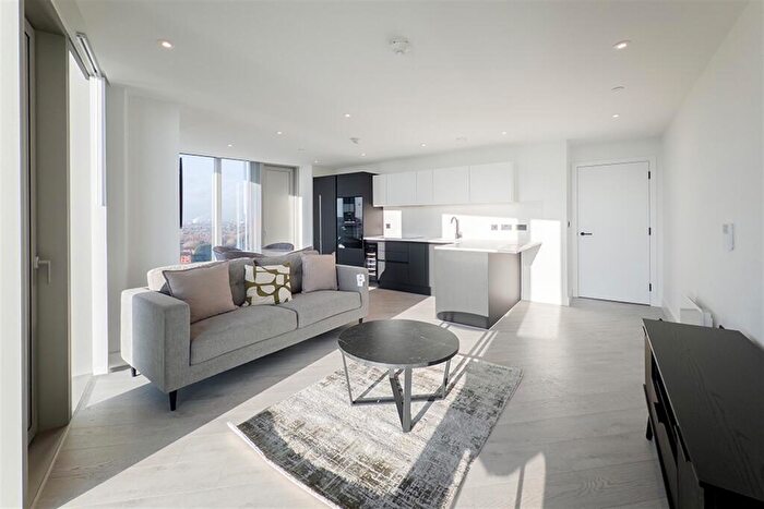 2 Bedroom Apartment To Rent In Vista River Gardens, M3