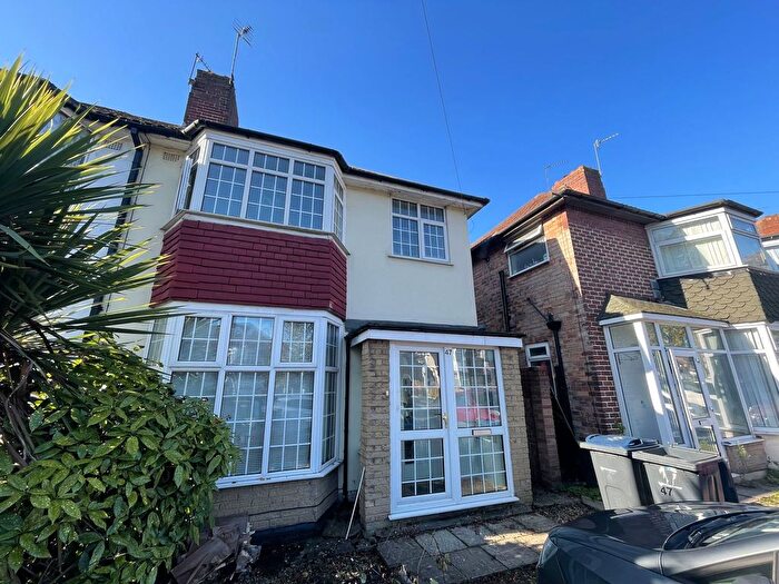 3 Bedroom Property To Rent In Amberley Grove, Birmingham, B6