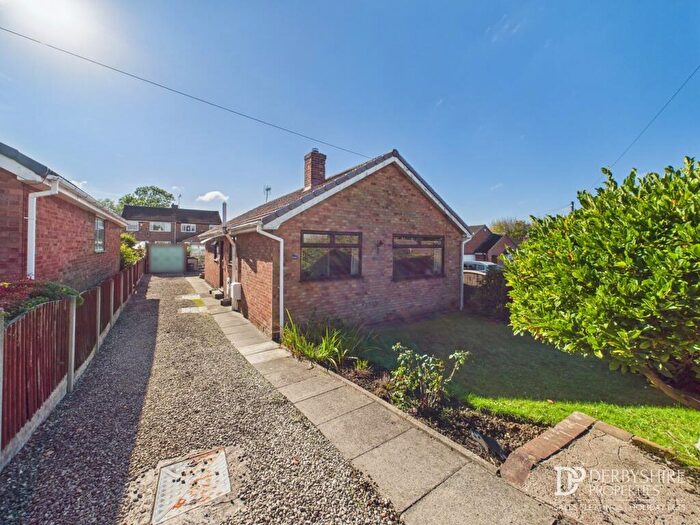 3 Bedroom Bungalow For Sale In School Close, Stonebroom, DE55