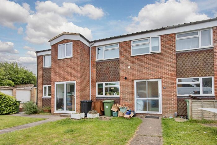3 Bedroom Terraced House For Sale In Shirley Grove, Tunbridge Wells, TN4