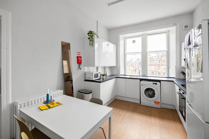 3 Bedroom Flat To Rent In Marchmont Road, Marchmont, Edinburgh, EH9